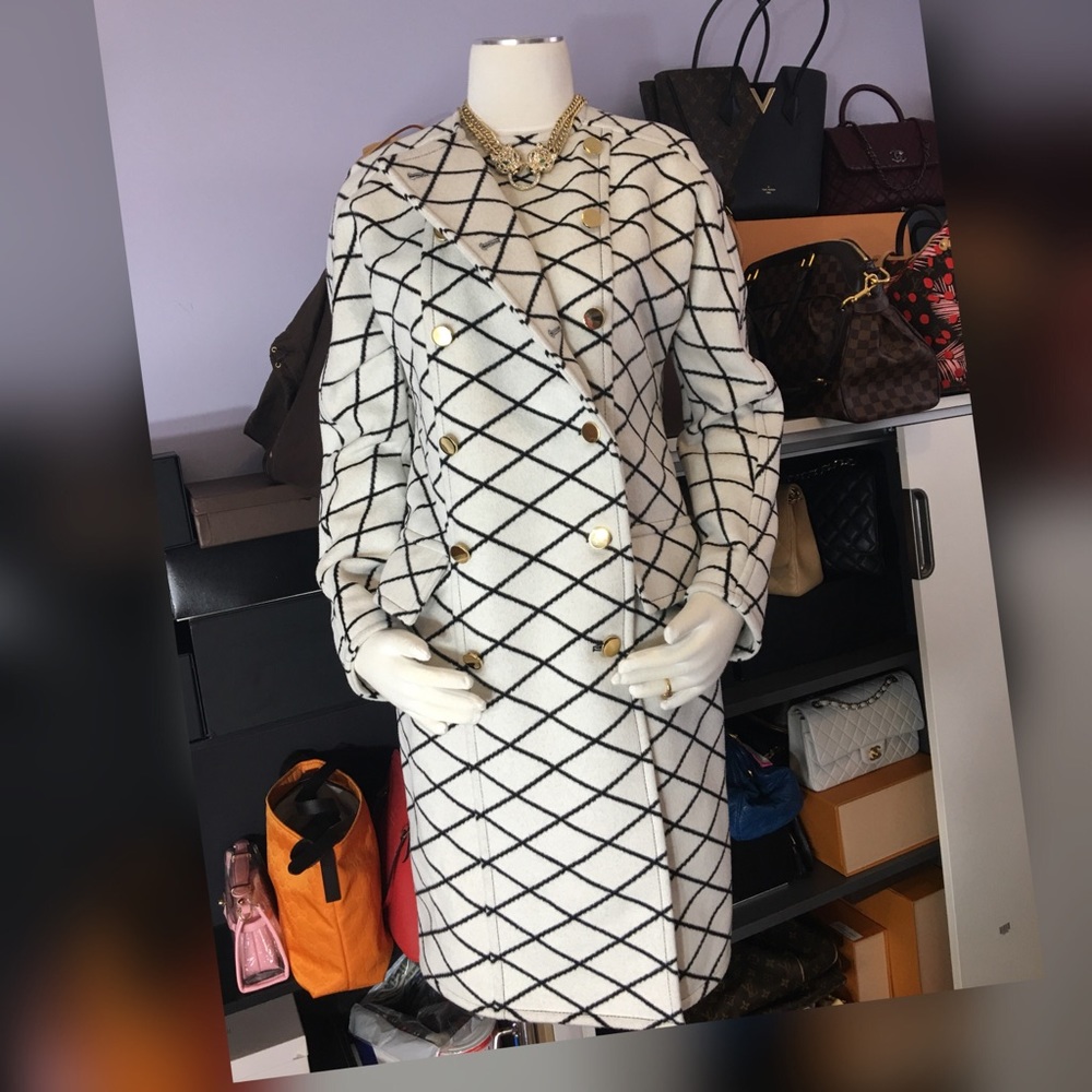 LOUIS VUITTON DOUBLE BREASTED COAT sz M